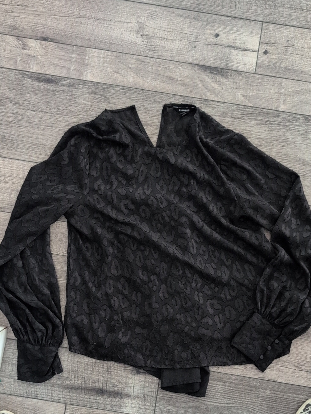 Express Black Textured Animal-Print Long Sleeve Blouse